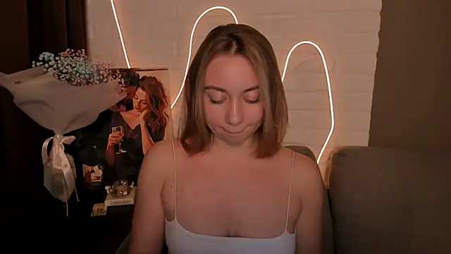 Snapshot of DanielaWisse chatting on December 18, 4:20 am DanielaWisse online show from December 18, 4:20 am