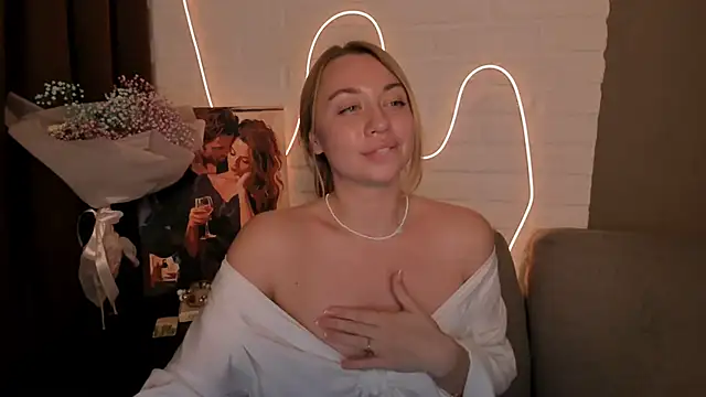 Snapshot of DanielaWisse chatting on December 19, 11:46 pm DanielaWisse online show from December 19, 11:46 pm