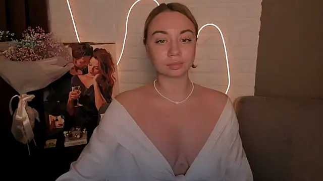 Snapshot of DanielaWisse chatting on December 23, 2:56 am DanielaWisse online show from December 23, 2:56 am