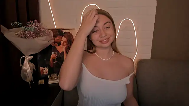 Snapshot of DanielaWisse chatting on December 25, 2:03 am DanielaWisse online show from December 25, 2:03 am