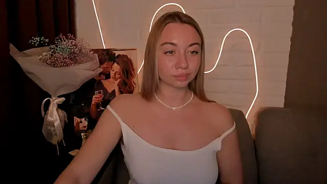 Snapshot of DanielaWisse chatting on December 26, 5:47 am DanielaWisse online show from December 26, 5:47 am