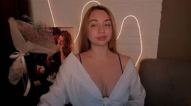 Snapshot of DanielaWisse chatting on January 9, 10:20 pm DanielaWisse online show from January 9, 10:20 pm