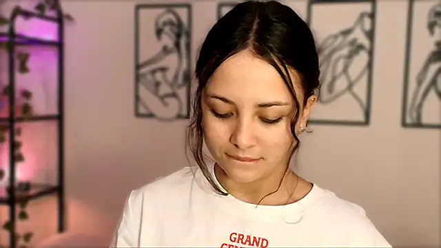 Megan Rodrigo online show from October 7, 7:22 pm