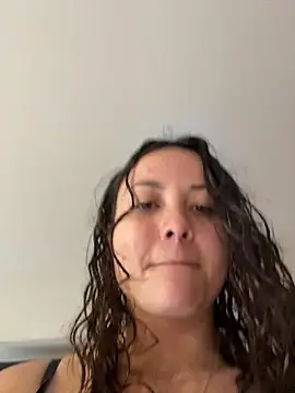 Megan Rodrigo online show from November 3, 4:52 pm