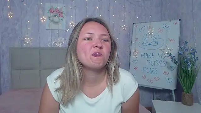 SallyVerda online show from October 9, 5:55 pm