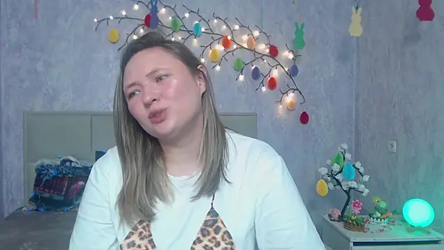 SallyVerda online show from March 30, 5:47 pm