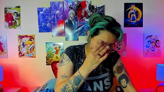 lucky-leah online show from January 31, 3:09 am