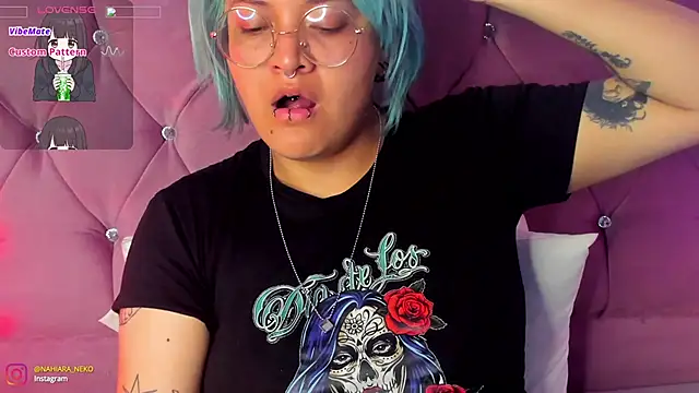 lucky-leah online show from March 15, 4:24 am