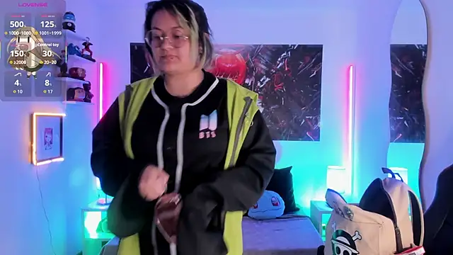 lucky-leah online show from October 29, 4:26 am