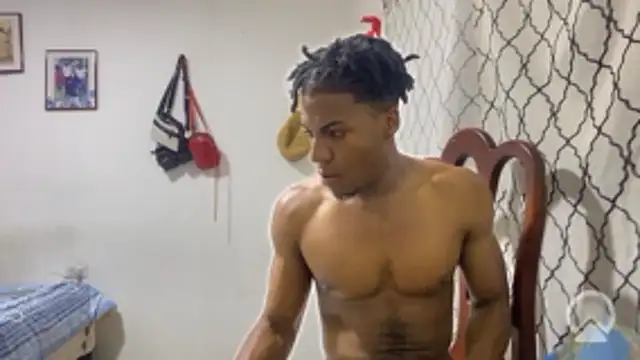 Snapshot of andrews2399 chatting on November 12, 1:50 am andrews2399 online show from November 12, 1:50 am