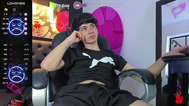 Santi delacruz online show from January 31, 9:05 pm