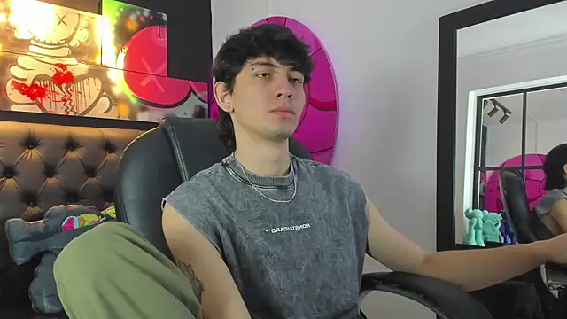 Santi delacruz online show from February 5, 3:20 pm