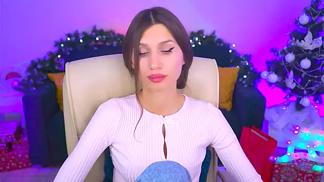 MollyPerry online show from December 8, 3:13 pm