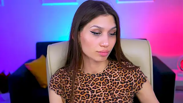 MollyPerry online show from March 9, 4:11 pm