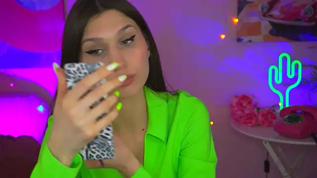 MollyPerry online show from March 11, 4:07 pm