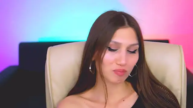 MollyPerry online show from March 15, 10:33 pm