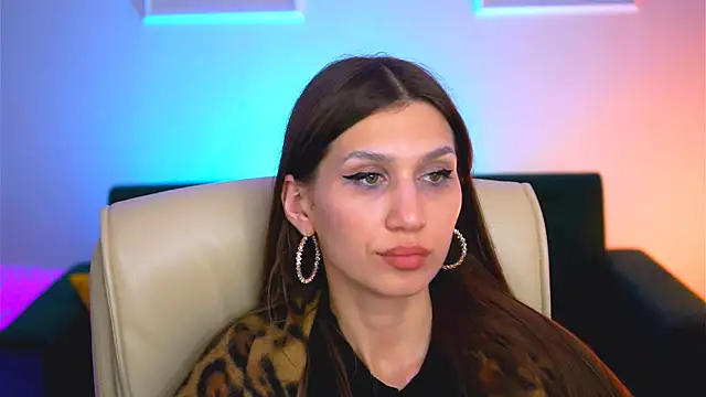 MollyPerry online show from March 16, 10:20 pm