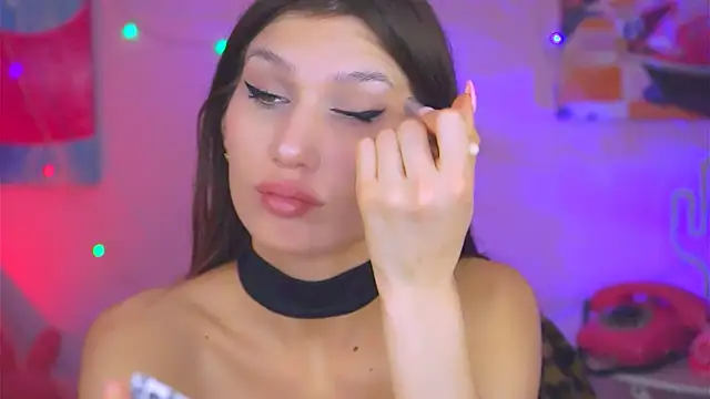 MollyPerry online show from March 21, 4:07 pm