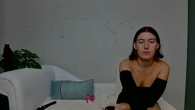 C1eopatra online show from January 16, 6:48 pm