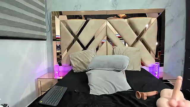 Susy wisee online show from February 14, 6:12 am