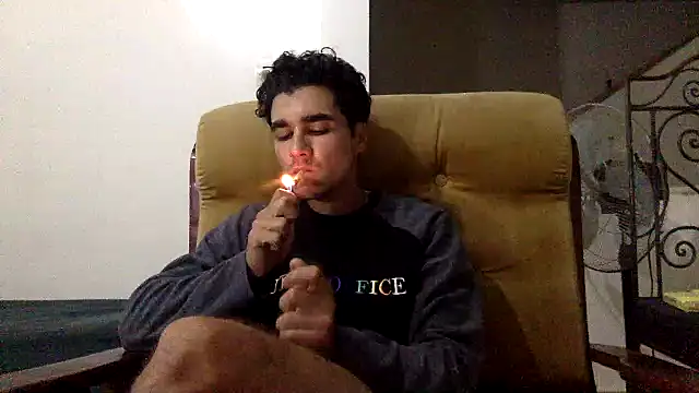 boycudi online show from December 2, 9:39 pm