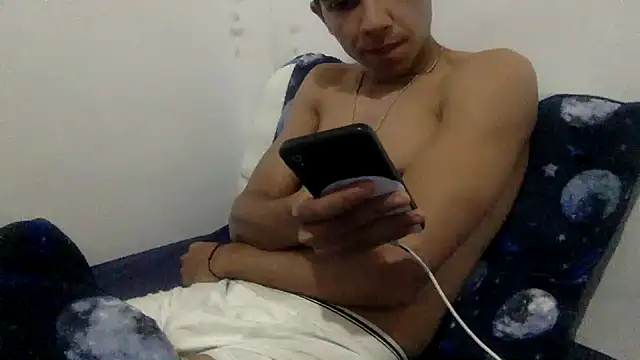 boycudi online show from January 27, 8:07 am