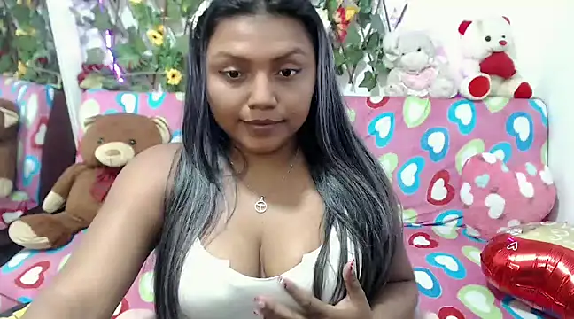 Snapshot of sexysusan4you chatting on December 4, 10:30 pm sexysusan4you online show from December 4, 10:30 pm