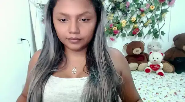 Snapshot of sexysusan4you chatting on January 19, 10:06 pm sexysusan4you online show from January 19, 10:06 pm