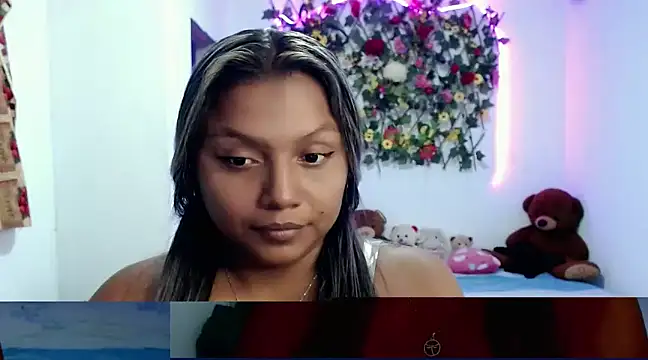 Snapshot of sexysusan4you chatting on February 6, 7:29 pm sexysusan4you online show from February 6, 7:29 pm