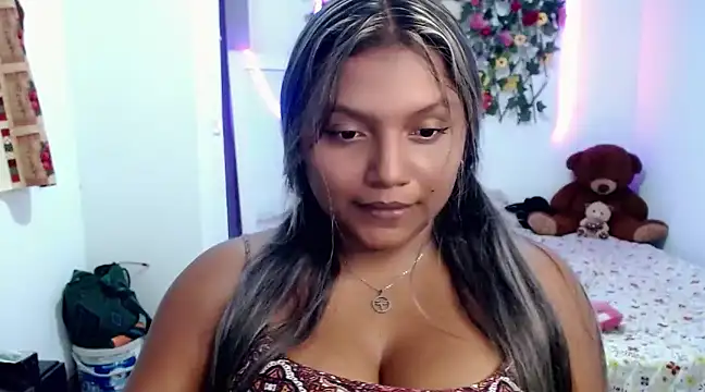 Snapshot of sexysusan4you chatting on February 9, 12:06 am sexysusan4you online show from February 9, 12:06 am