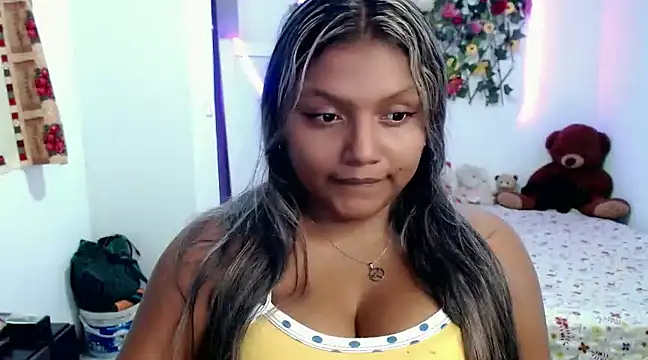 Snapshot of sexysusan4you chatting on February 10, 11:13 pm sexysusan4you online show from February 10, 11:13 pm