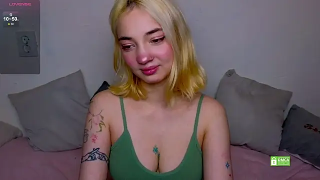 Snapshot of sandra_belll chatting on September 29, 3:39 pm sandra belll online show from September 29, 3:39 pm