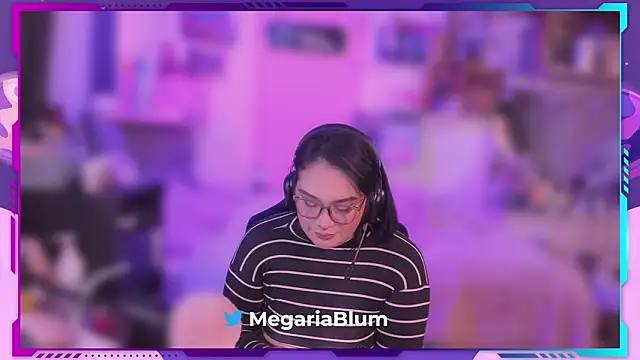 MegariaB online show from February 6, 4:50 am