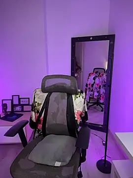 Snapshot of evangeline_ch chatting on November 28, 3:14 pm evangeline ch online show from November 28, 3:14 pm