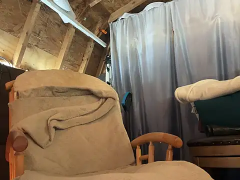 Snapshot of Haztogo4me chatting on February 13, 12:39 am Haztogo4me online show from February 13, 12:39 am