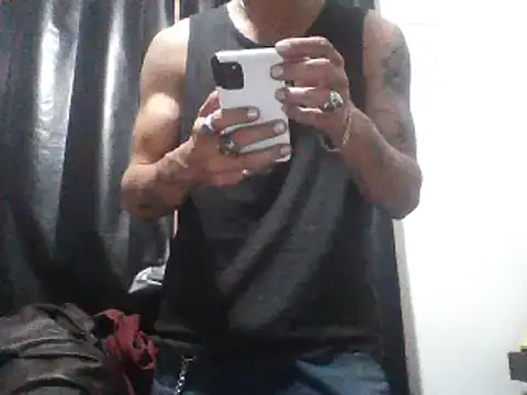 Snapshot of mexicaninuganda chatting on February 7, 4:59 am mexicaninuganda online show from February 7, 4:59 am