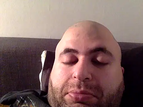 Snapshot of hairychuby chatting on February 24, 5:05 am hairychuby online show from February 24, 5:05 am