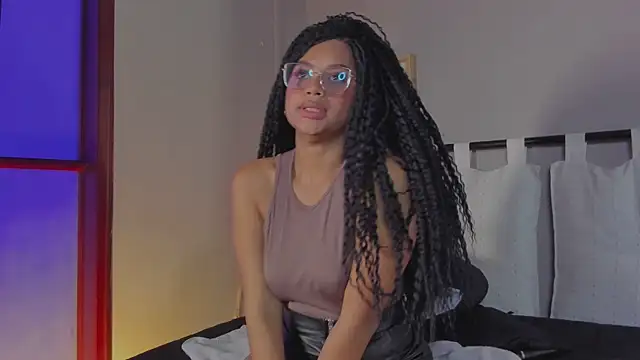 nayah   online show from January 29, 12:43 am