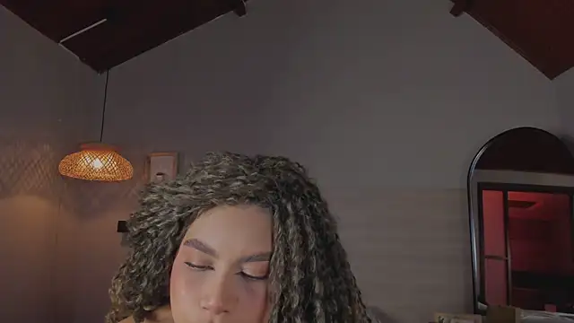 nayah   online show from March 20, 7:57 pm