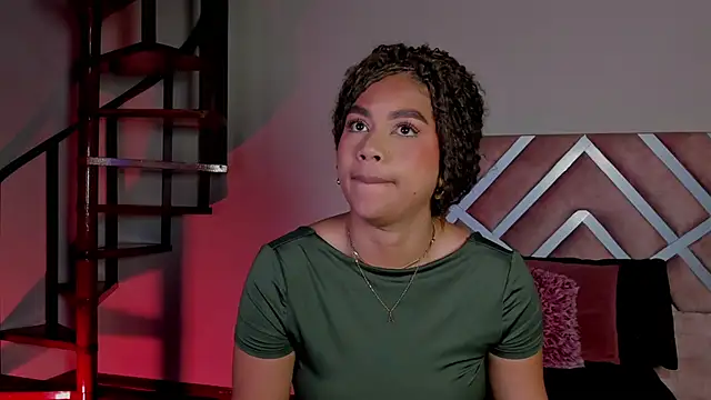 nayah   online show from September 27, 7:52 pm