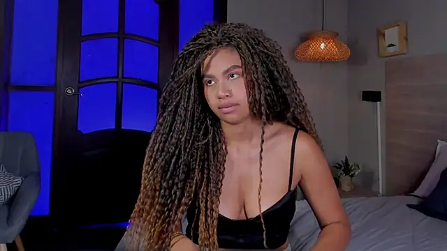 nayah   online show from November 7, 7:58 pm