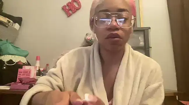 MommyConfident online show from March 2, 8:40 pm