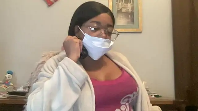 MommyConfident online show from November 6, 3:13 pm