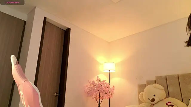 KaylaCollinsX online show from September 10, 11:38 pm