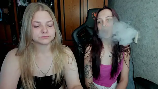 Snapshot of Rachel_Sharp chatting on September 25, 4:27 am Rachel Sharp online show from September 25, 4:27 am