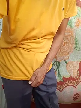 Snapshot of Burhade-- chatting on April 4, 3:27 am Burhade-- online show from April 4, 3:27 am