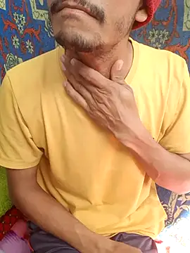 Snapshot of Burhade-- chatting on April 7, 3:51 am Burhade-- online show from April 7, 3:51 am