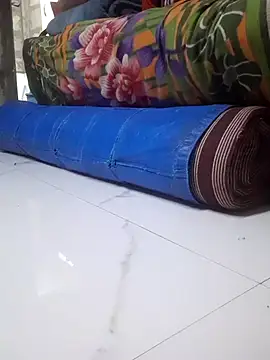 Snapshot of Burhade-- chatting on April 11, 3:27 pm Burhade-- online show from April 11, 3:27 pm