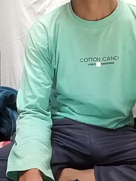 Snapshot of Burhade-- chatting on April 15, 11:27 pm Burhade-- online show from April 15, 11:27 pm