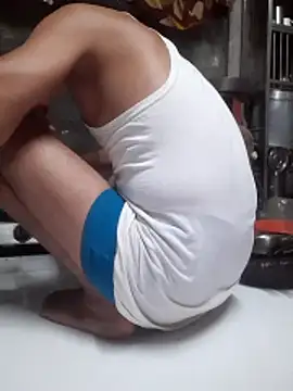 Snapshot of Burhade-- chatting on April 16, 3:02 pm Burhade-- online show from April 16, 3:02 pm